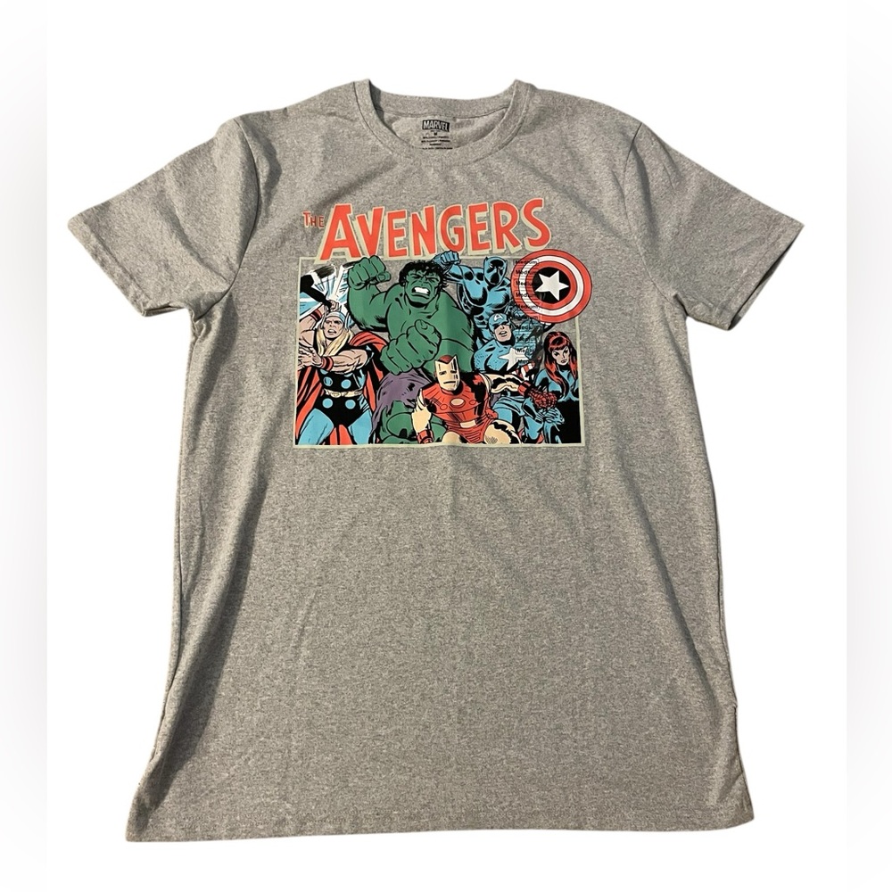 Marvel Comics “The Avengers” Heather Grey Graphic Tee (Size M, NWT)‎